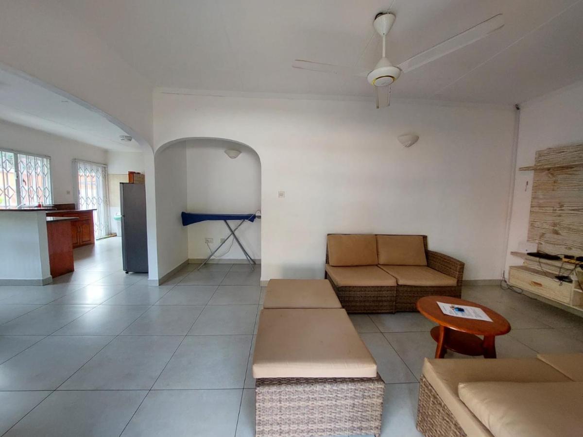 Beau Vallon Villa Self Catering With Pool Eksteriør billede