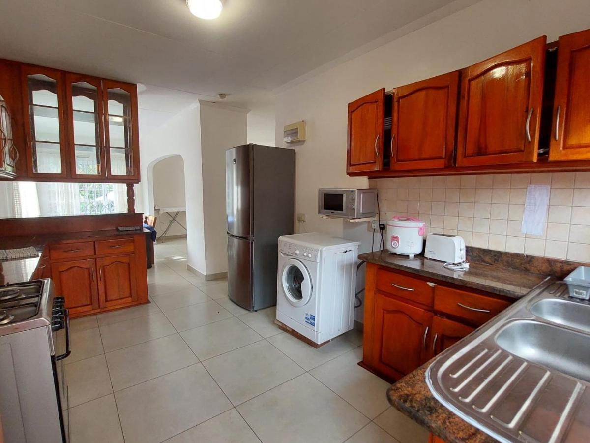 Beau Vallon Villa Self Catering With Pool Eksteriør billede