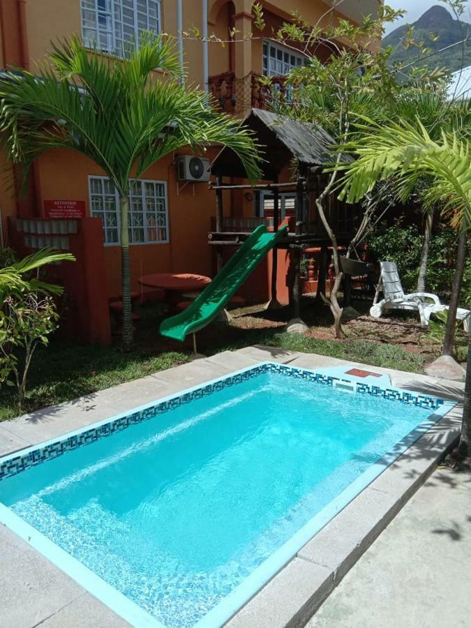 Beau Vallon Villa Self Catering With Pool Eksteriør billede