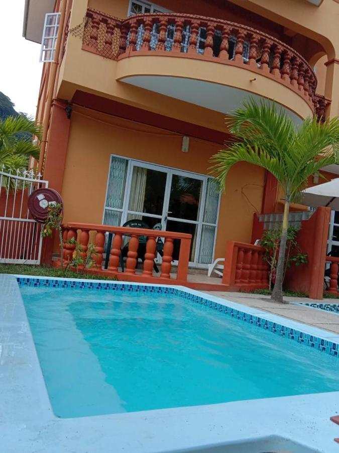 Beau Vallon Villa Self Catering With Pool Eksteriør billede